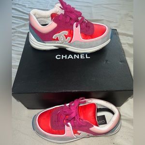 Chanel Track Sneakers size 36